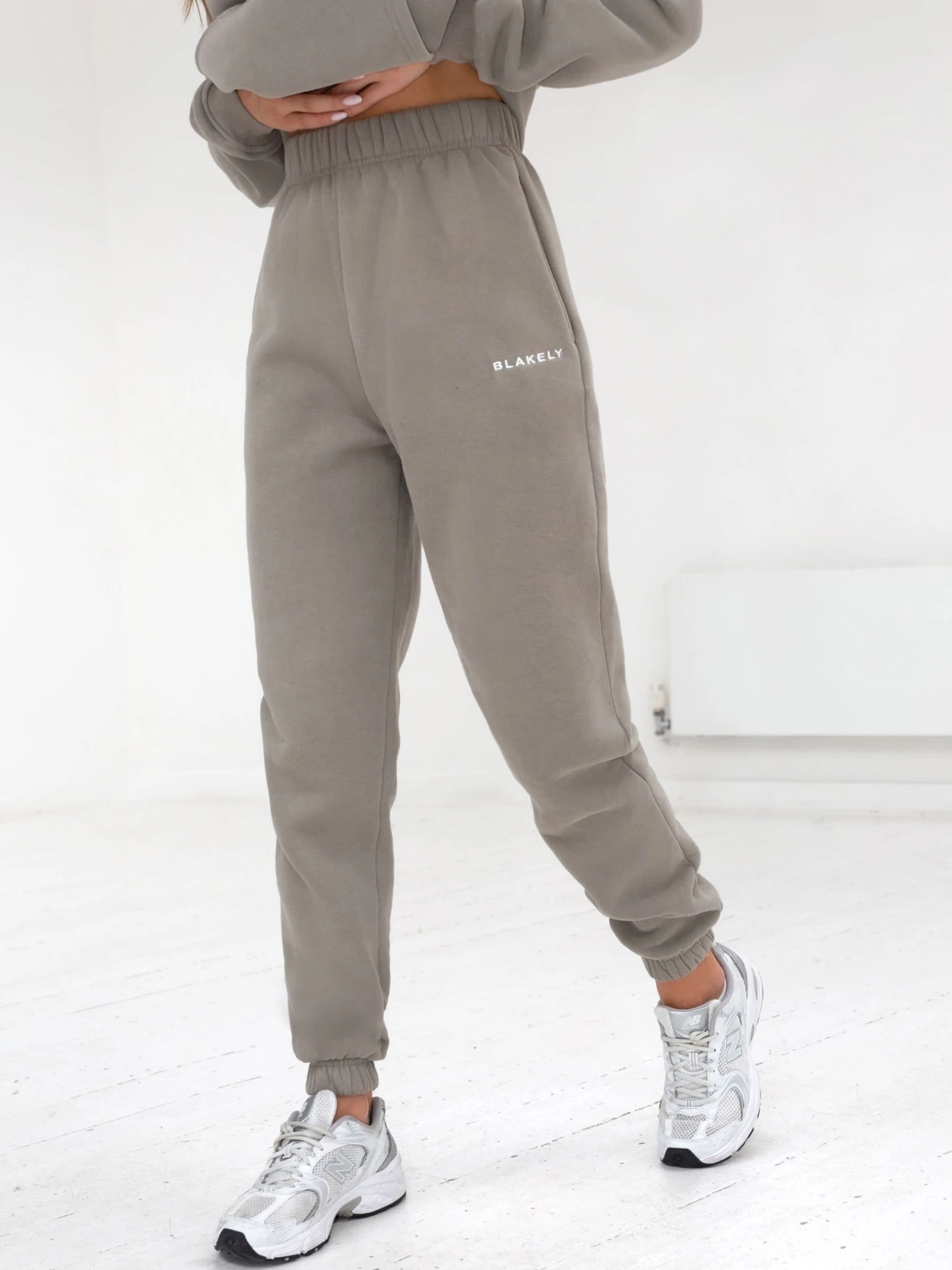Series Sweatpants - Stone Grey 2 Series Sweatpants - Stone Grey - Image 2