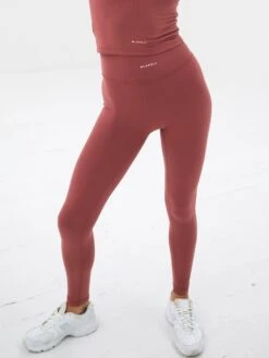 Ultimate Soft Leggings - Berry -Blakely Clothing Store edit 1850 3BERRYD 4copy 6318202f c75e 4878 940b adafb6f43e81