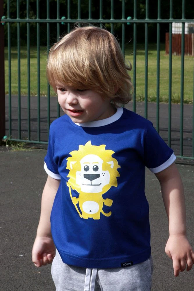 Kids Chelsea Football Lion Ringer T-Shirt - Royal & White 4 Kids Chelsea Football Lion Ringer T-Shirt - Royal & White - Image 4